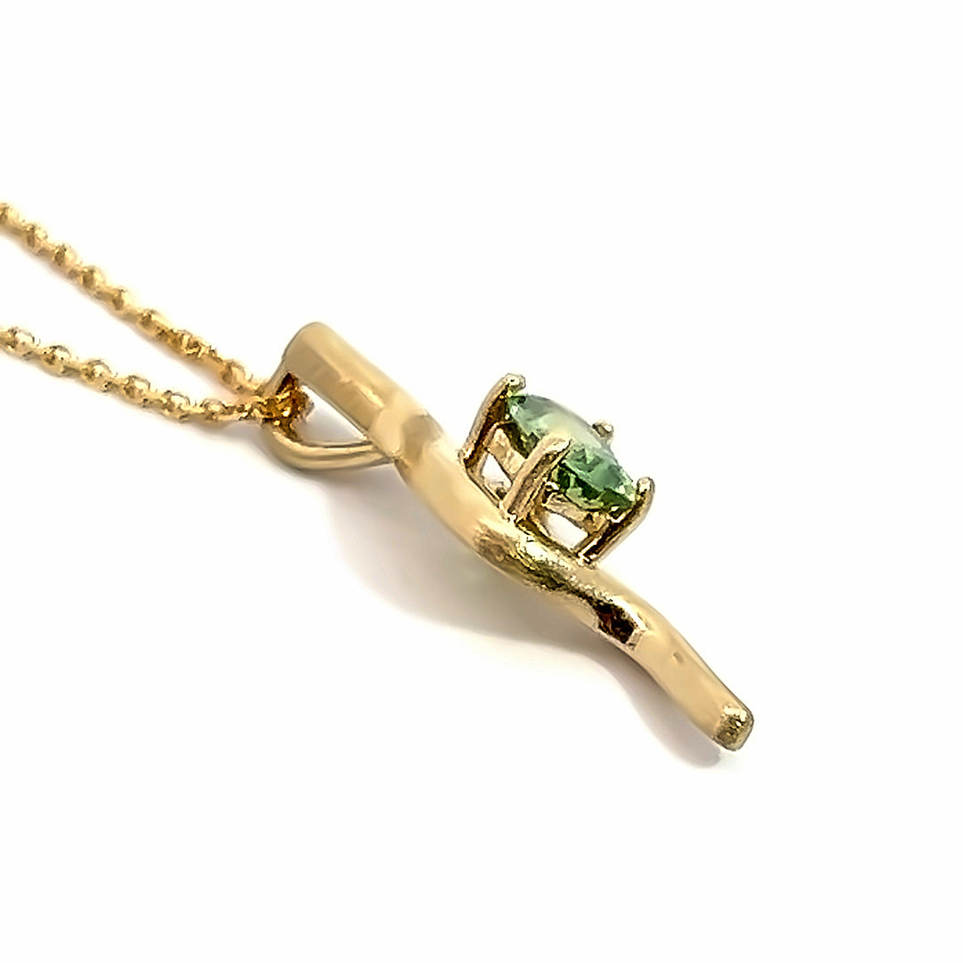 14K Yellow Gold 0.60 Carat Demantoid Garnet Freeform Necklace