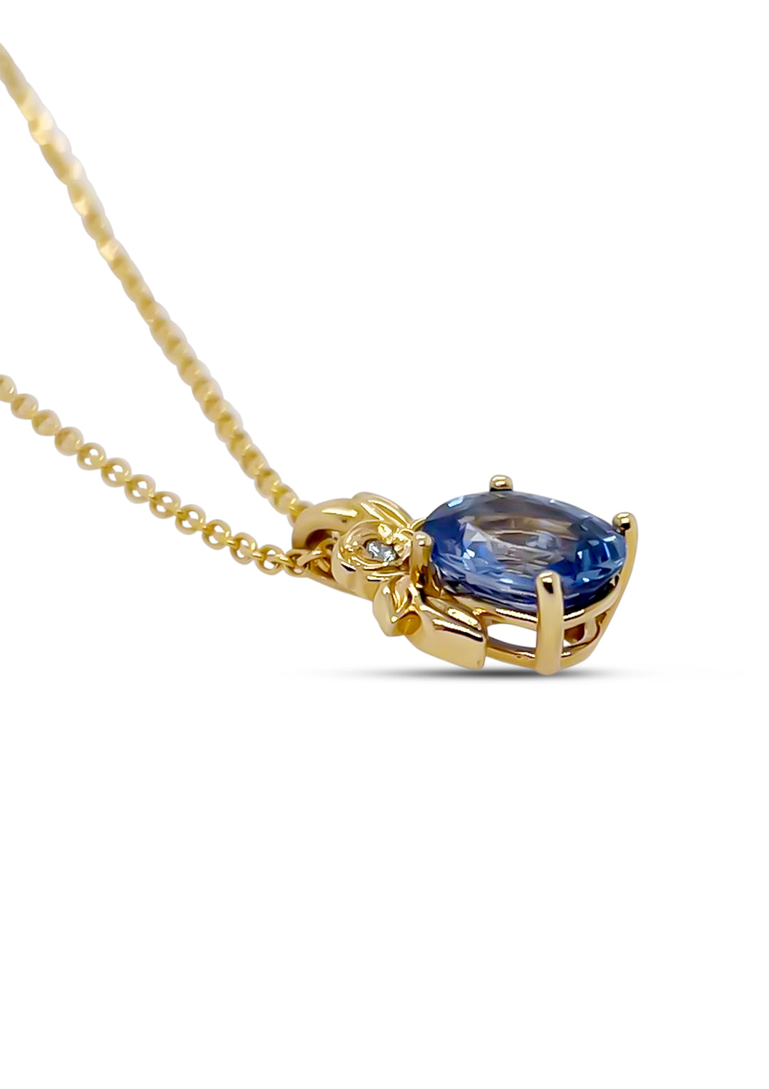 14K Yellow Gold 3.00 Carat Sapphire And Diamond Necklace