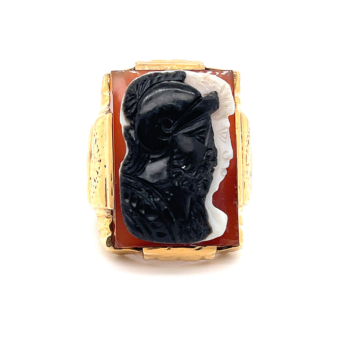 10K Yellow Gold Estate Carved Agate Ring