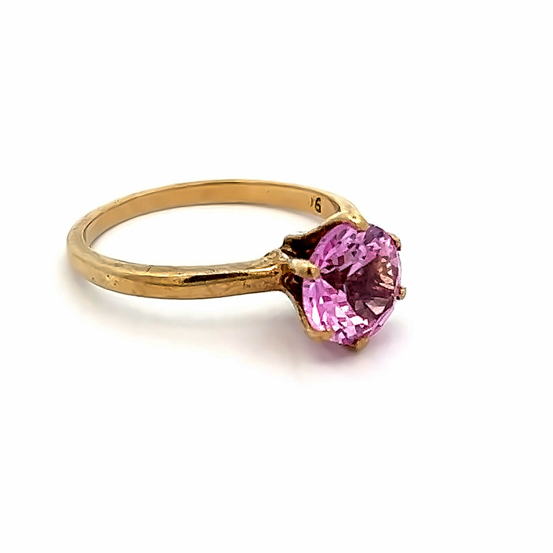 10K Yellow Gold Estate 1.75 Carat Lab Grown Pink Sapphire Ring