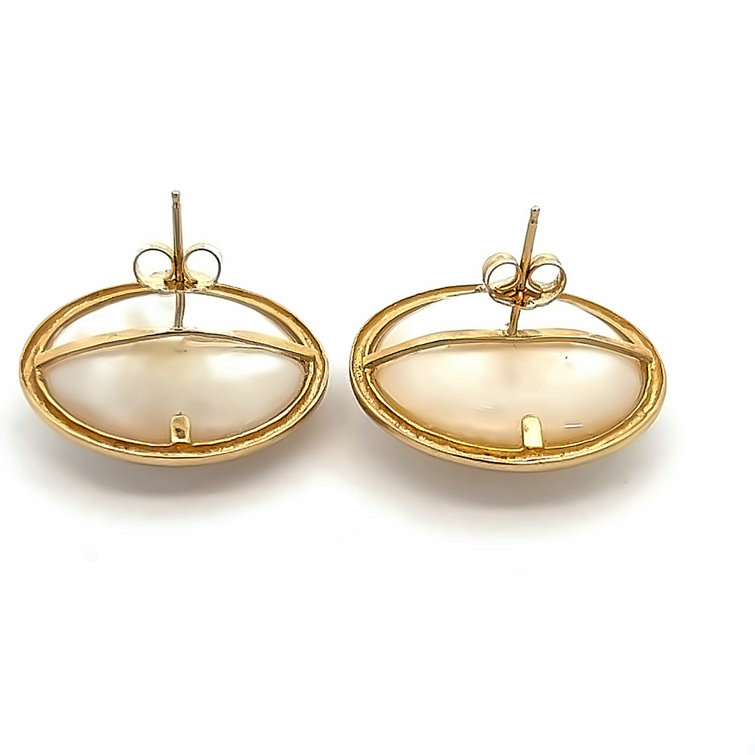 14K Yellow Gold Mabe Pearl Stud Earrings