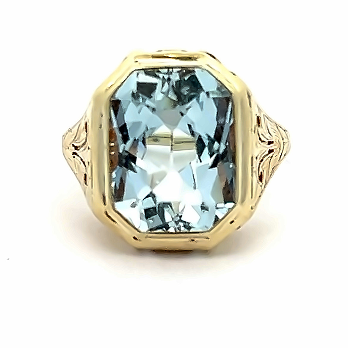 Antique 14 karat store gold, an aquamarine ring!