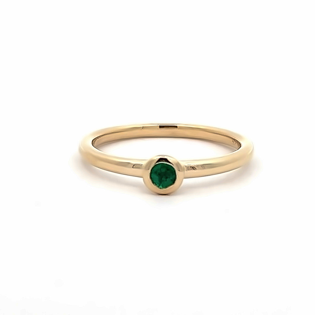 14K Yellow Gold Emerald Birthstone Ring