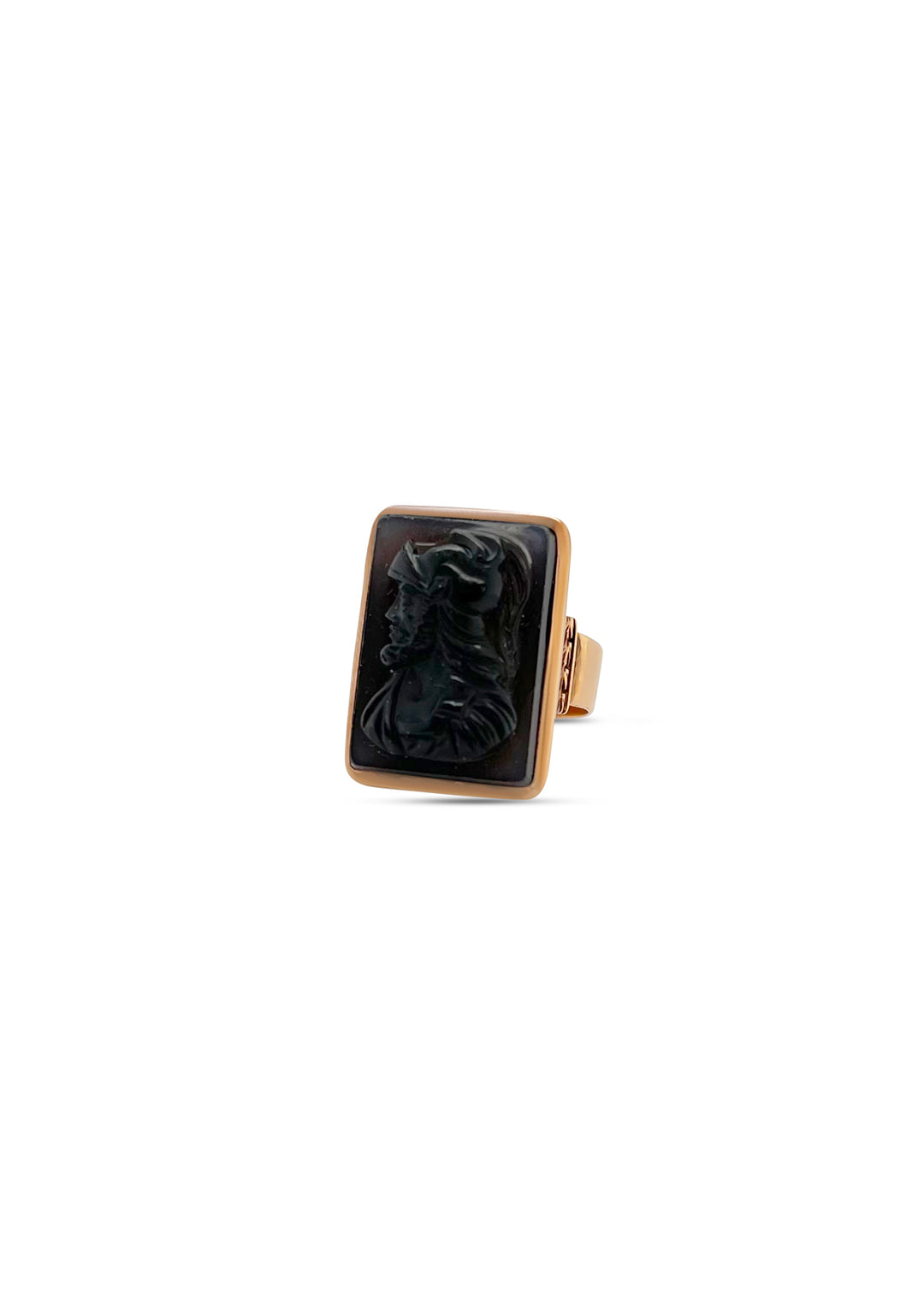 8K Yellow Gold 1910's Carved Agate Cameo Ring