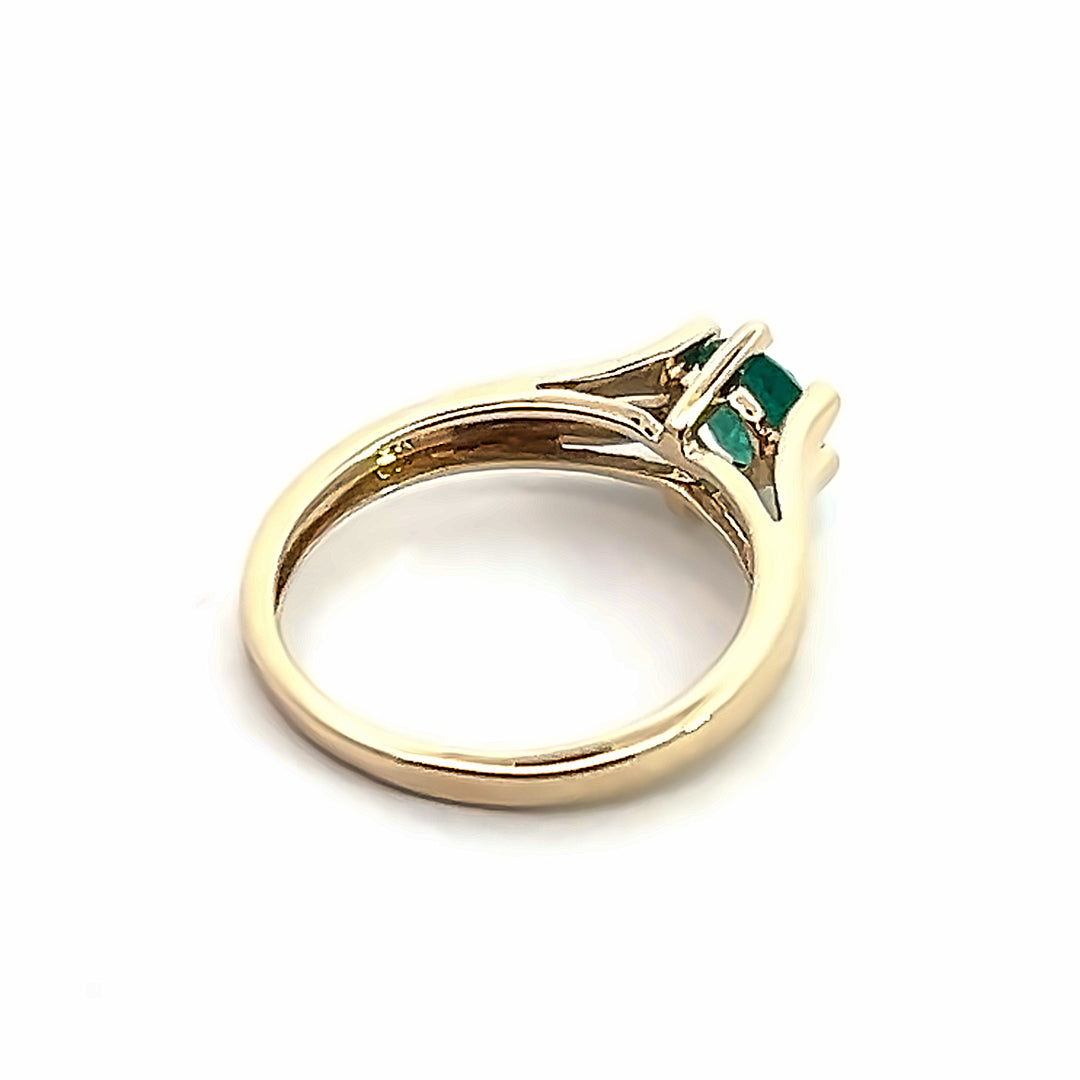 14K Yellow Gold Natural Emerald Solitaire Ring