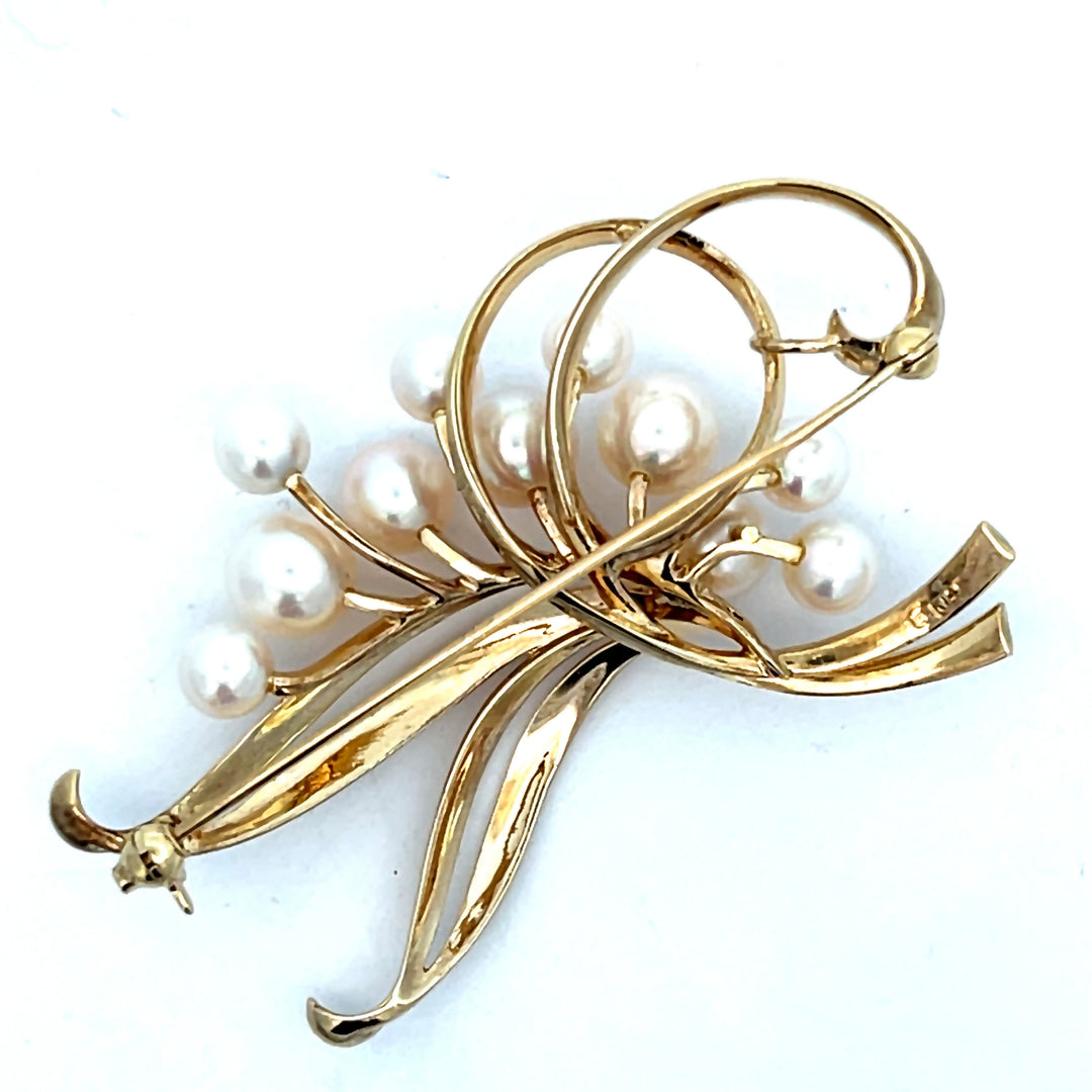 14K Yellow Gold Vintage Mikimoto Pearl Floral Brooch